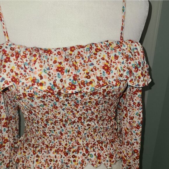 Forever 21 Floral Cold Shoulder Crop Top - Picture 6 of 9